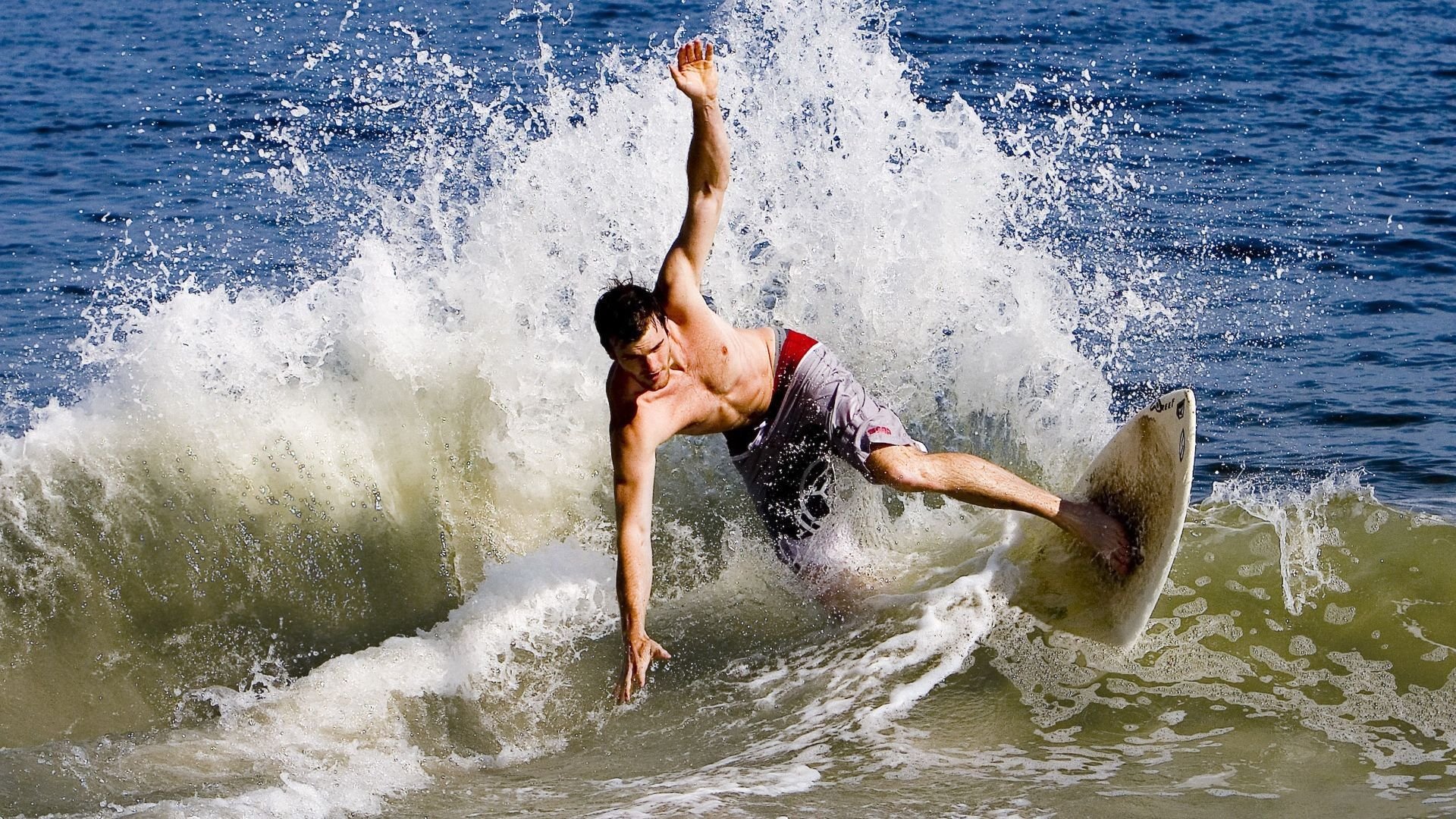 美网轻取拉沃尔杯,兹维列夫状态火热,重塑硬地王者格局